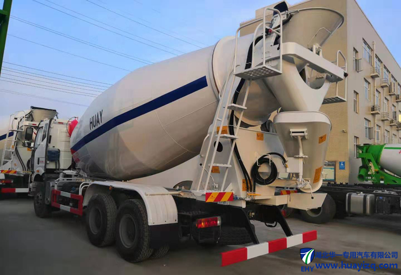 一汽解放J6P重載型后八輪6X4