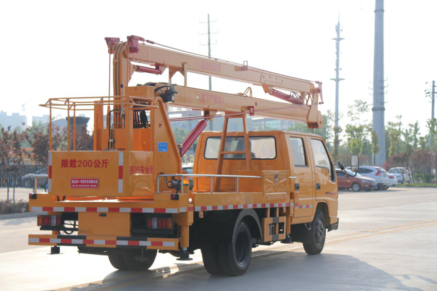 16米江鈴曲臂式登高車(chē)