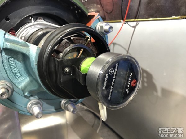 華勁的新車橋中帶有輪端里程表