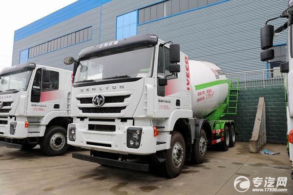 紅巖前四后八7.75方攪拌車